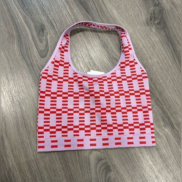 🟢 Pretty pattern seamless halter crop top - Picture 1 of 4